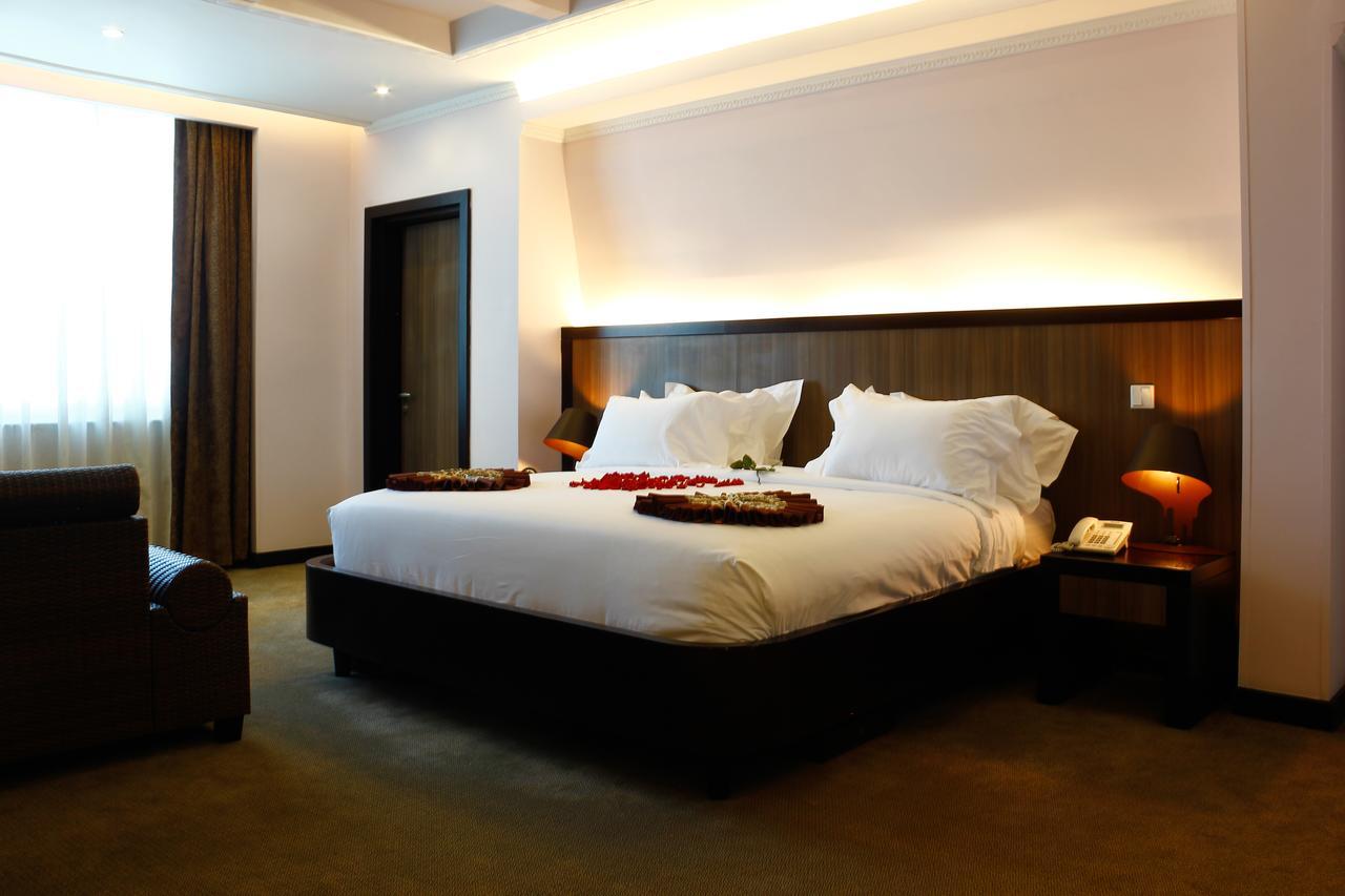 Elilly International Hotel Addis Ababa Bagian luar foto